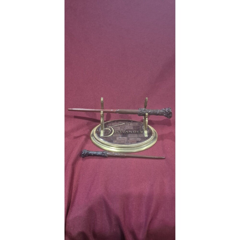 Warner Bros. Harry Potter Mini Sword Display 2 Swords Metal Ollivanders EUC HTF